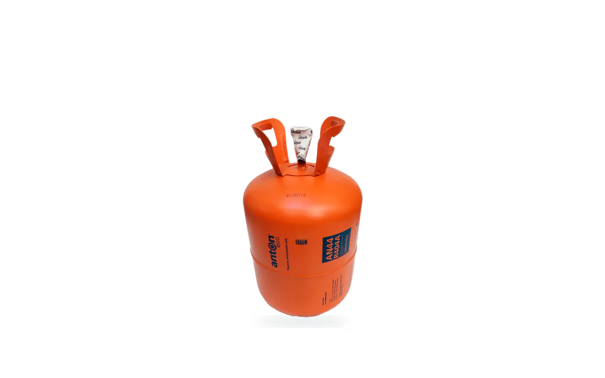 Garrafa Anton AN44 R-404A de 10,9 kg sobre fondo blanco